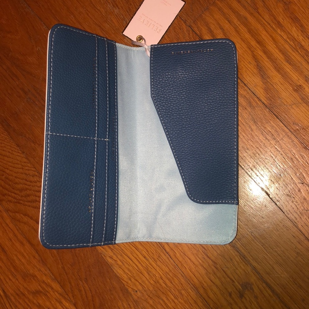 Wallet - Picture 2 of 2